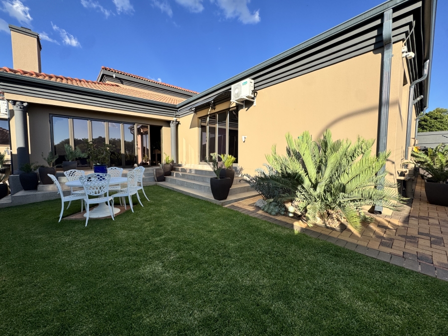 4 Bedroom Property for Sale in Wilkoppies North West